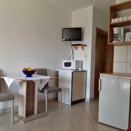 Apartment Pezic Krk Town Exterior photo
