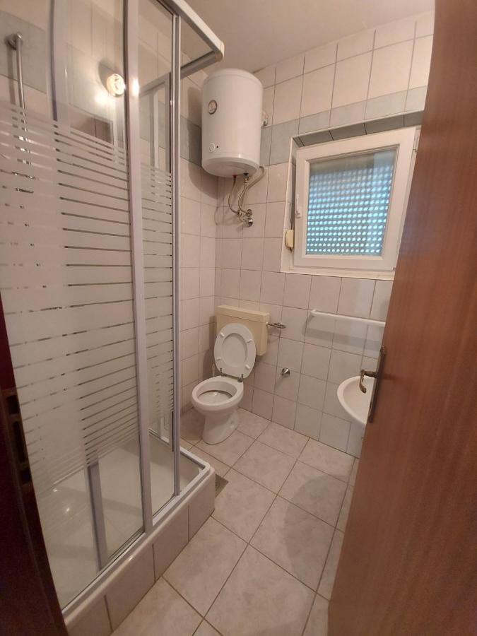 Apartment Pezic Krk Town Exterior photo