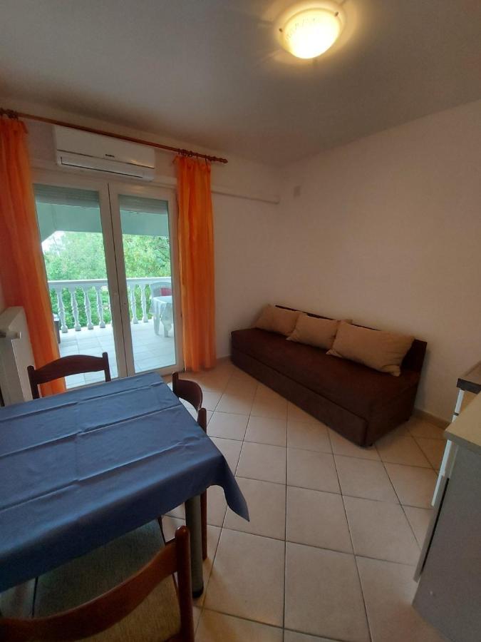 Apartment Pezic Krk Town Exterior photo