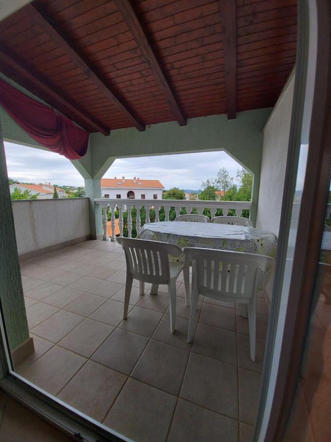 Apartment Pezic Krk Town Exterior photo