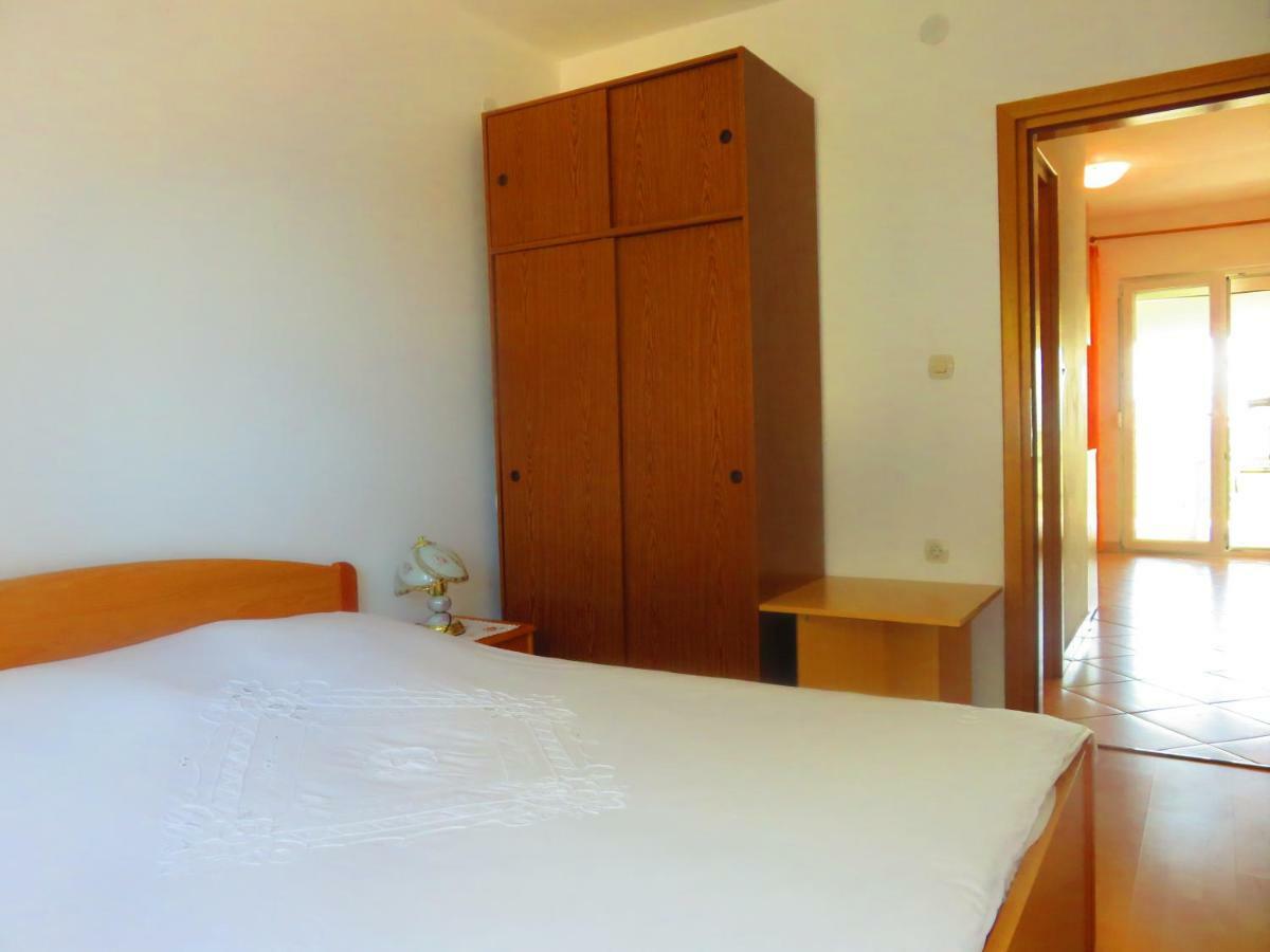 Apartment Pezic Krk Town Exterior photo